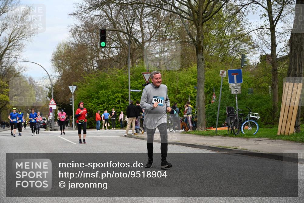 12.04.2026 - 45. Internationalen Wilhelmsburger Insellauf J. Mangold http://msf.ph/oto/9518904 12.04.2026 13:26:02 Ziel 4431, 3023, 3024, 2881, 4064, 4684, 2298, 4839, 4840, 4774, 4881, 4049, 4411, 4411, 5206, 2360, 5245, 2933, 2359, 4124, 2980, 3640 meine-sportfotos.de