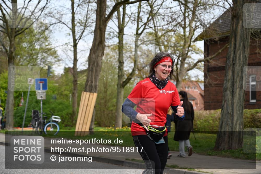 12.04.2026 - 45. Internationalen Wilhelmsburger Insellauf J. Mangold http://msf.ph/oto/9518917 12.04.2026 13:26:09 Ziel 2881, 4064, 4684, 2298, 4839, 4840, 4774, 4881, 4049, 4411, 5206, 2360, 5245, 2933, 2359, 4124, 2980, 3640 meine-sportfotos.de
