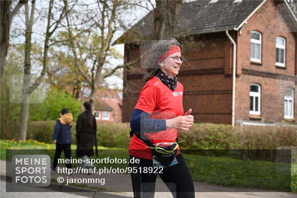 12.04.2026 - 45. Internationalen Wilhelmsburger Insellauf J. Mangold http://msf.ph/oto/9518922 12.04.2026 13:26:10 Ziel 2881, 4064, 4684, 2298, 4839, 4840, 4774, 4881, 4049, 4411, 5206, 2360, 5245, 2933, 2359, 4124, 2980, 2980, 3640 meine-sportfotos.de