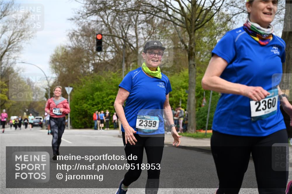 12.04.2026 - 45. Internationalen Wilhelmsburger Insellauf J. Mangold http://msf.ph/oto/9518953 12.04.2026 13:26:13 Ziel 4064, 4684, 2298, 4839, 4840, 4774, 4881, 4049, 4411, 5206, 2360, 5245, 2933, 2359, 4124, 2980, 3640 meine-sportfotos.de