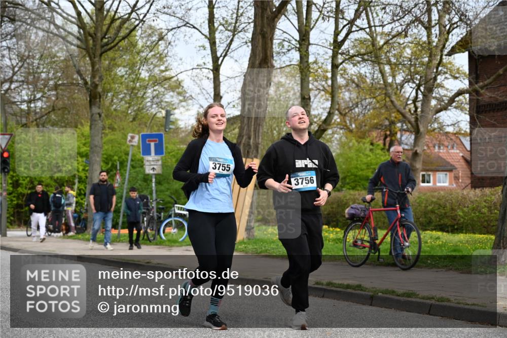 12.04.2026 - 45. Internationalen Wilhelmsburger Insellauf J. Mangold http://msf.ph/oto/9519036 12.04.2026 13:26:39 Ziel 4411, 5206, 2360, 5245, 2933, 2359, 4124, 2980, 3640, 2721, 3756, 3755, 2968, 2306, 2969, 3888, 3960, 3955 meine-sportfotos.de