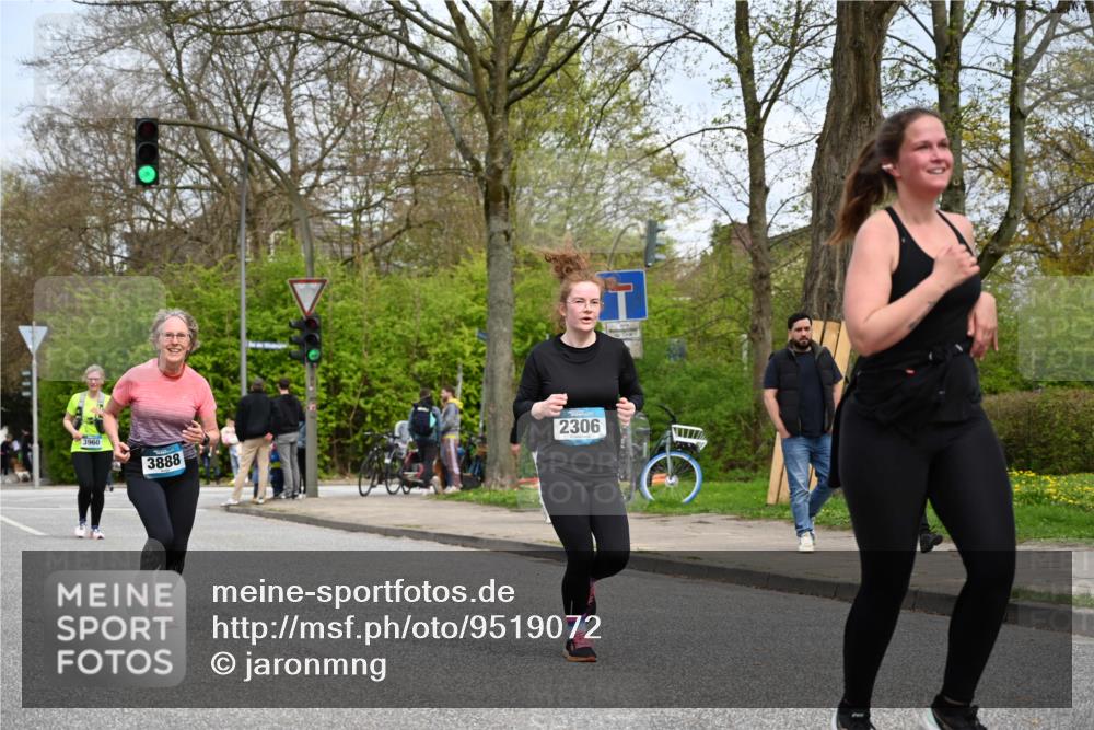 12.04.2026 - 45. Internationalen Wilhelmsburger Insellauf J. Mangold http://msf.ph/oto/9519072 12.04.2026 13:26:45 Ziel 4124, 2980, 3640, 2721, 3756, 3755, 2968, 2306, 2969, 3888, 3960, 3955, 4900 meine-sportfotos.de