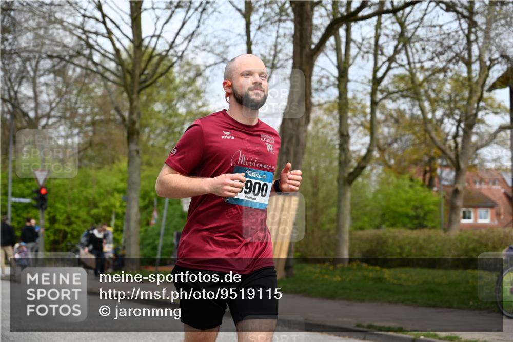 12.04.2026 - 45. Internationalen Wilhelmsburger Insellauf J. Mangold http://msf.ph/oto/9519115 12.04.2026 13:27:01 Ziel 2721, 3756, 3755, 2968, 2306, 2969, 3888, 3960, 3955, 4900, 2944, 2945, 5222, 3215 meine-sportfotos.de
