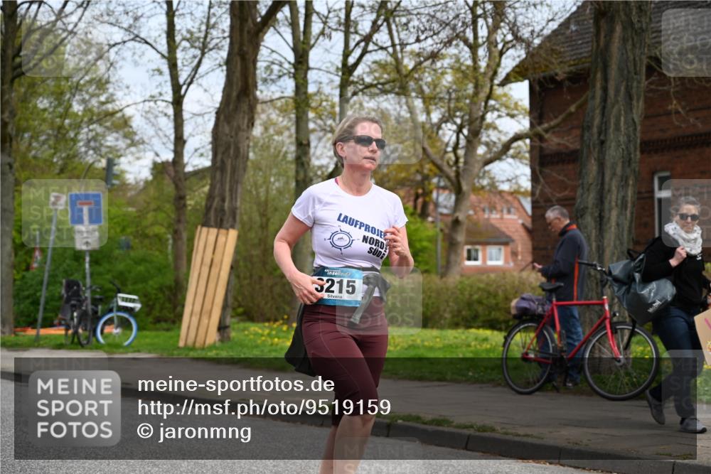 12.04.2026 - 45. Internationalen Wilhelmsburger Insellauf J. Mangold http://msf.ph/oto/9519159 12.04.2026 13:27:17 Ziel 2968, 2306, 2969, 3888, 3960, 3955, 4900, 2944, 2945, 5222, 3215, 2756, 2180, 3132, 3132, 2875, 3938, 3937, 4222, 4221, 4575, 4574 meine-sportfotos.de