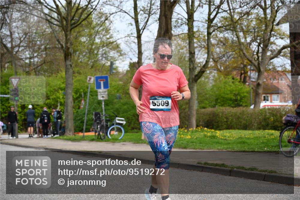 12.04.2026 - 45. Internationalen Wilhelmsburger Insellauf J. Mangold http://msf.ph/oto/9519272 12.04.2026 13:28:18 Ziel 5695, 3800, 2630, 5520, 5509, 5509, 4316, 3564, 3483, 4471 meine-sportfotos.de