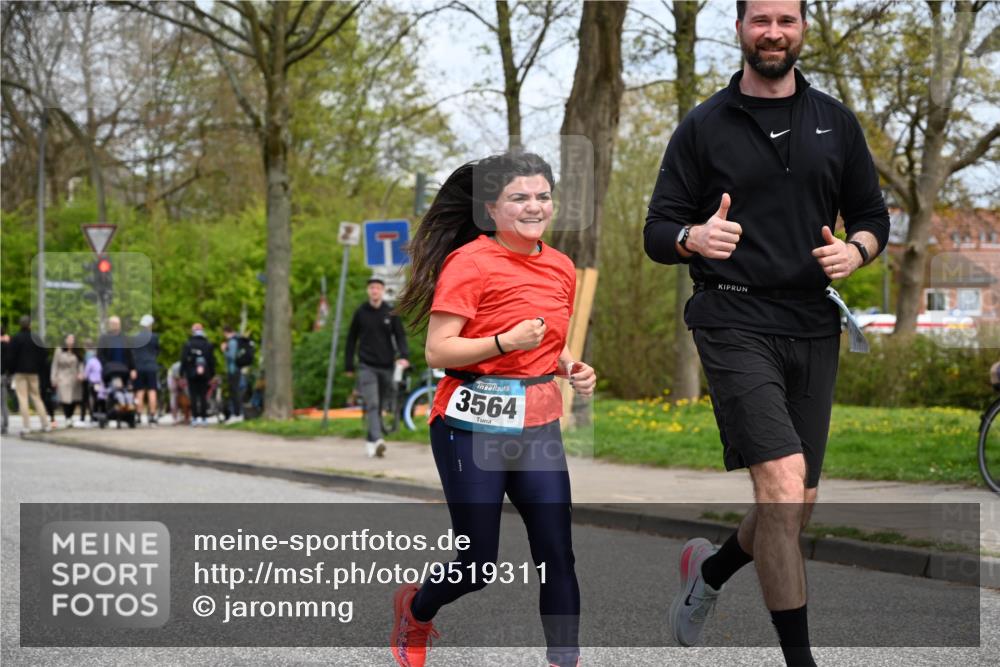 12.04.2026 - 45. Internationalen Wilhelmsburger Insellauf J. Mangold http://msf.ph/oto/9519311 12.04.2026 13:28:27 Ziel 3800, 2630, 5520, 5509, 4316, 3564, 3483, 4471, 4471, 4303, 4302, 4304 meine-sportfotos.de
