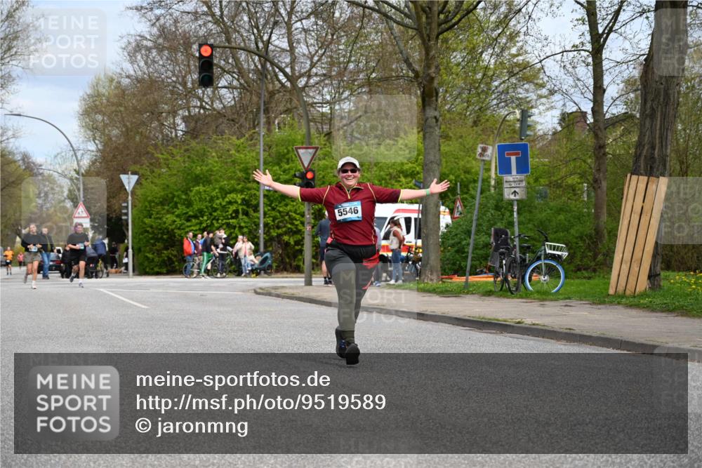 12.04.2026 - 45. Internationalen Wilhelmsburger Insellauf J. Mangold http://msf.ph/oto/9519589 12.04.2026 13:30:44 Ziel 4324, 4429, 2003, 4456, 4463, 5815, 5546, 5745, 2494 meine-sportfotos.de