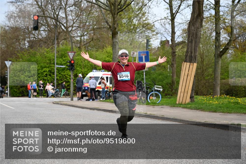 12.04.2026 - 45. Internationalen Wilhelmsburger Insellauf J. Mangold http://msf.ph/oto/9519600 12.04.2026 13:30:44 Ziel 4324, 4429, 2003, 4456, 4463, 5815, 5546, 5745, 2494 meine-sportfotos.de