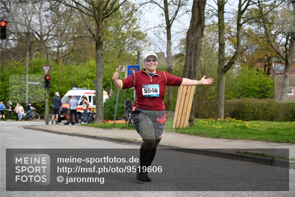 12.04.2026 - 45. Internationalen Wilhelmsburger Insellauf J. Mangold http://msf.ph/oto/9519606 12.04.2026 13:30:45 Ziel 4324, 4429, 2003, 4456, 4463, 5815, 5546, 5745, 2494 meine-sportfotos.de