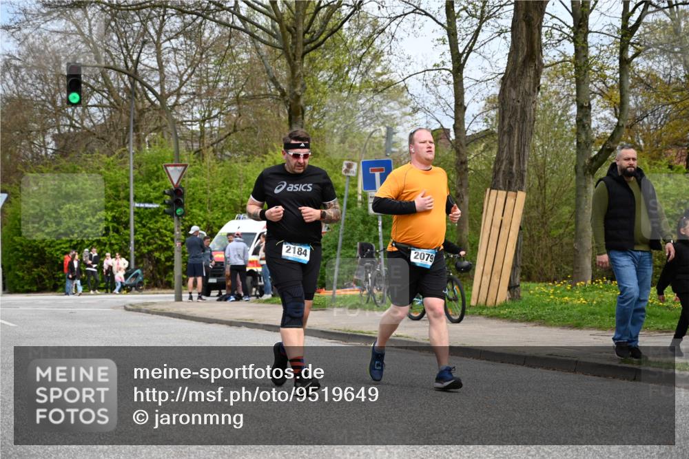 12.04.2026 - 45. Internationalen Wilhelmsburger Insellauf J. Mangold http://msf.ph/oto/9519649 12.04.2026 13:31:20 Ziel 5745, 2494, 2184, 2079 meine-sportfotos.de