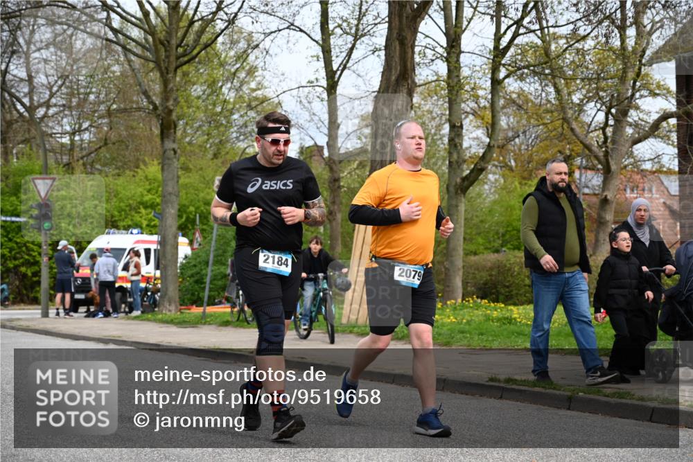 12.04.2026 - 45. Internationalen Wilhelmsburger Insellauf J. Mangold http://msf.ph/oto/9519658 12.04.2026 13:31:20 Ziel 5745, 2494, 2184, 2079 meine-sportfotos.de