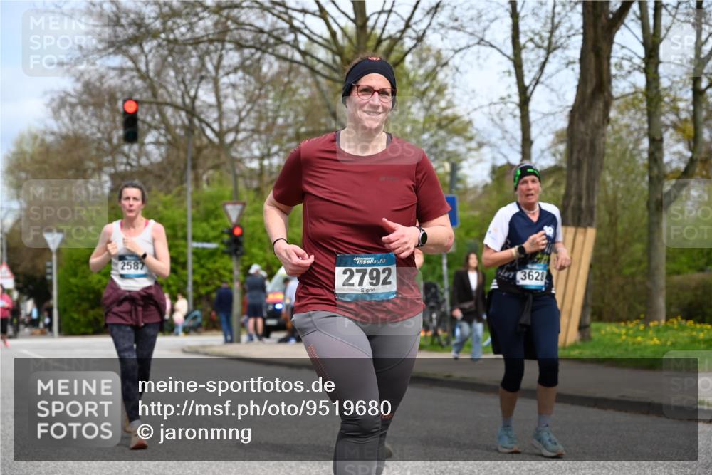 12.04.2026 - 45. Internationalen Wilhelmsburger Insellauf J. Mangold http://msf.ph/oto/9519680 12.04.2026 13:31:39 Ziel 2184, 2079, 2792, 3632, 3628, 2587, 2339, 4462 meine-sportfotos.de