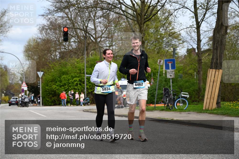 12.04.2026 - 45. Internationalen Wilhelmsburger Insellauf J. Mangold http://msf.ph/oto/9519720 12.04.2026 13:31:52 Ziel 2184, 2079, 2792, 3632, 3628, 2587, 2339, 4462, 4065, 3231 meine-sportfotos.de