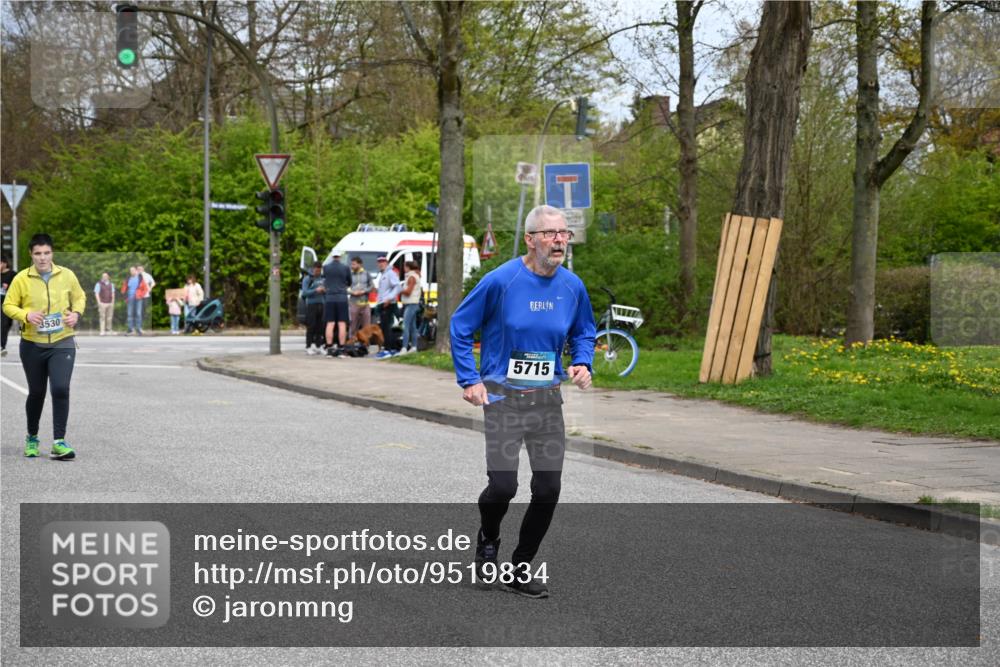 12.04.2026 - 45. Internationalen Wilhelmsburger Insellauf J. Mangold http://msf.ph/oto/9519834 12.04.2026 13:32:51 Ziel 3836, 5224, 3980, 5715, 3530 meine-sportfotos.de