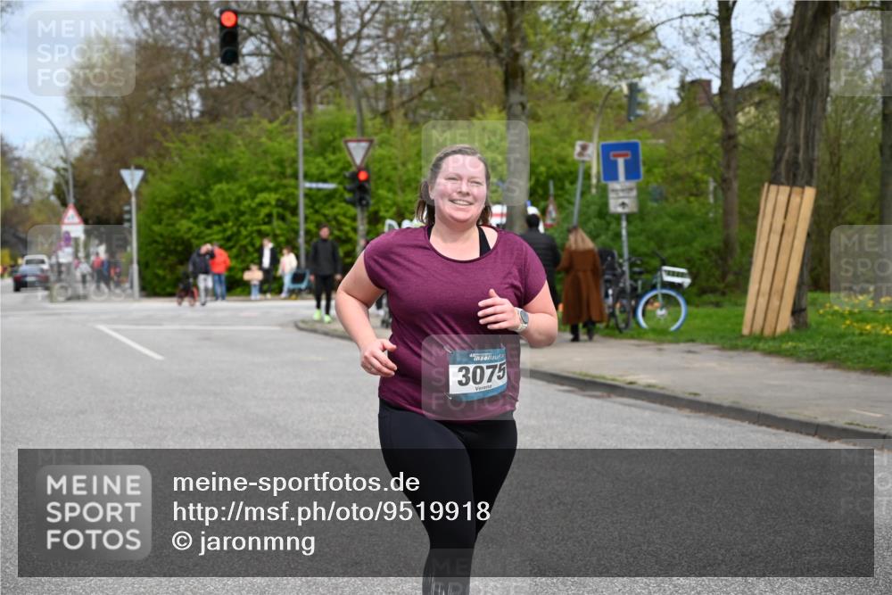 12.04.2026 - 45. Internationalen Wilhelmsburger Insellauf J. Mangold http://msf.ph/oto/9519918 12.04.2026 13:34:05 Ziel 3409, 3075 meine-sportfotos.de