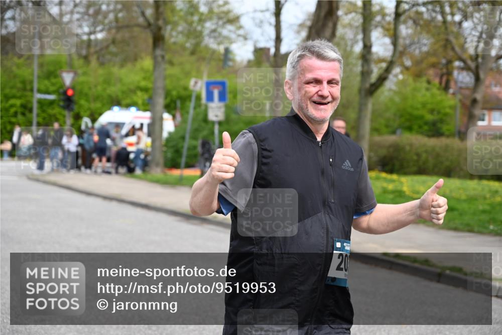 12.04.2026 - 45. Internationalen Wilhelmsburger Insellauf J. Mangold http://msf.ph/oto/9519953 12.04.2026 13:34:35 Ziel 3075, 2038 meine-sportfotos.de