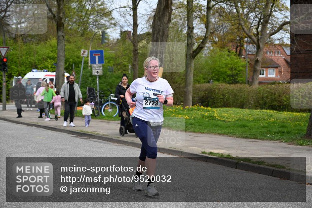 12.04.2026 - 45. Internationalen Wilhelmsburger Insellauf J. Mangold http://msf.ph/oto/9520032 12.04.2026 13:36:19 Ziel 5233, 3376, 2773 meine-sportfotos.de
