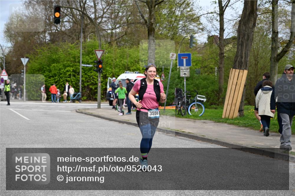 12.04.2026 - 45. Internationalen Wilhelmsburger Insellauf J. Mangold http://msf.ph/oto/9520043 12.04.2026 13:36:38 Ziel 2773, 3559, 5604 meine-sportfotos.de