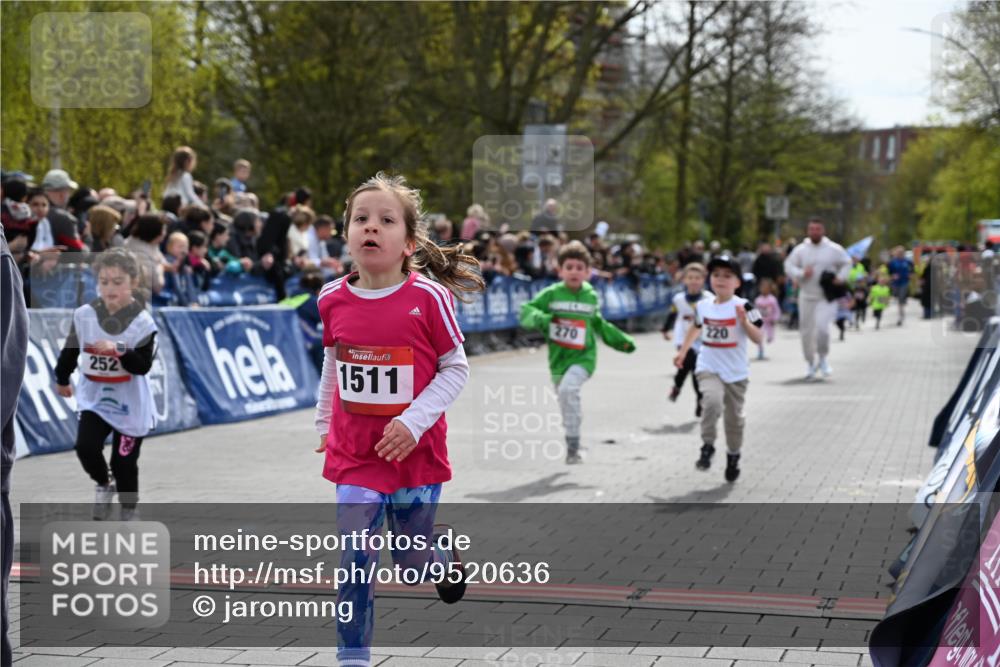 12.04.2026 - 45. Internationalen Wilhelmsburger Insellauf J. Mangold http://msf.ph/oto/9520636 12.04.2026 14:09:26 Ziel 577, 223, 271, 691, 1511, 252, 270, 220, 219 meine-sportfotos.de
