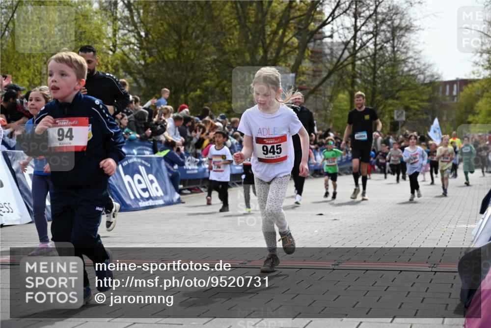 12.04.2026 - 45. Internationalen Wilhelmsburger Insellauf J. Mangold http://msf.ph/oto/9520731 12.04.2026 14:09:43 Ziel 1501, 249, 1059, 1516, 94, 921, 251, 945, 934, 212, 735, 190, 240, 1520 meine-sportfotos.de