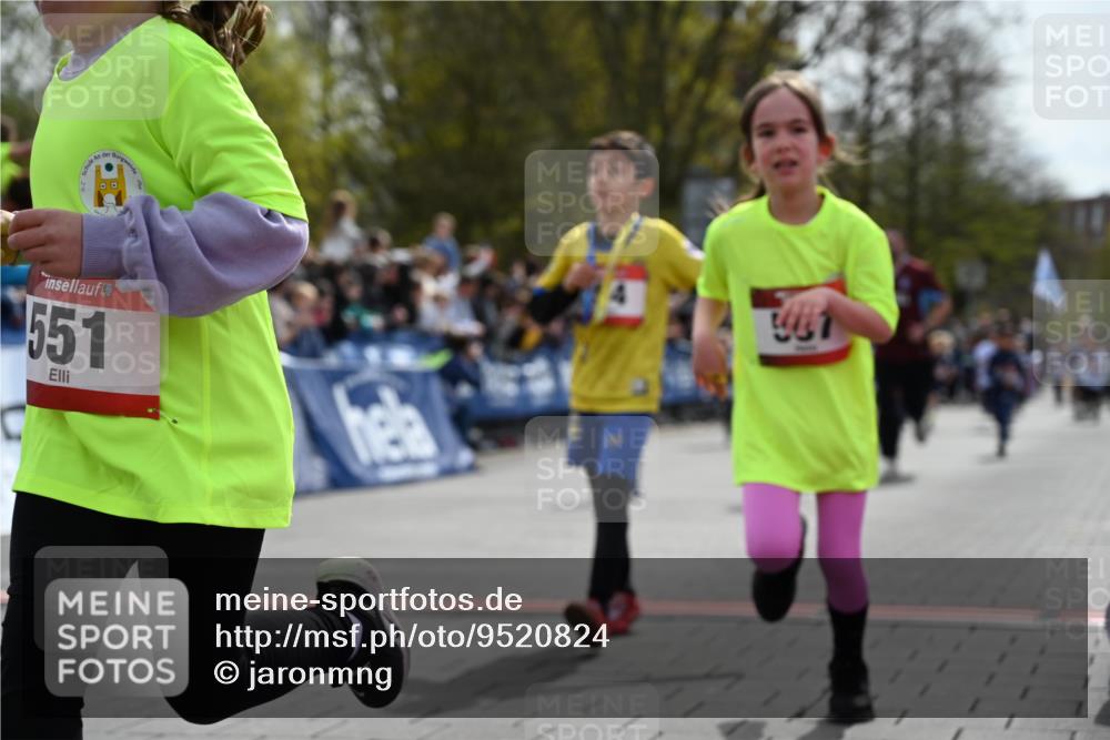 12.04.2026 - 45. Internationalen Wilhelmsburger Insellauf J. Mangold http://msf.ph/oto/9520824 12.04.2026 14:09:56 Ziel 284, 44, 200, 563, 53, 712, 1512, 1525, 551, 764, 567, 720, 719, 907, 158, 268, 543, 721 meine-sportfotos.de