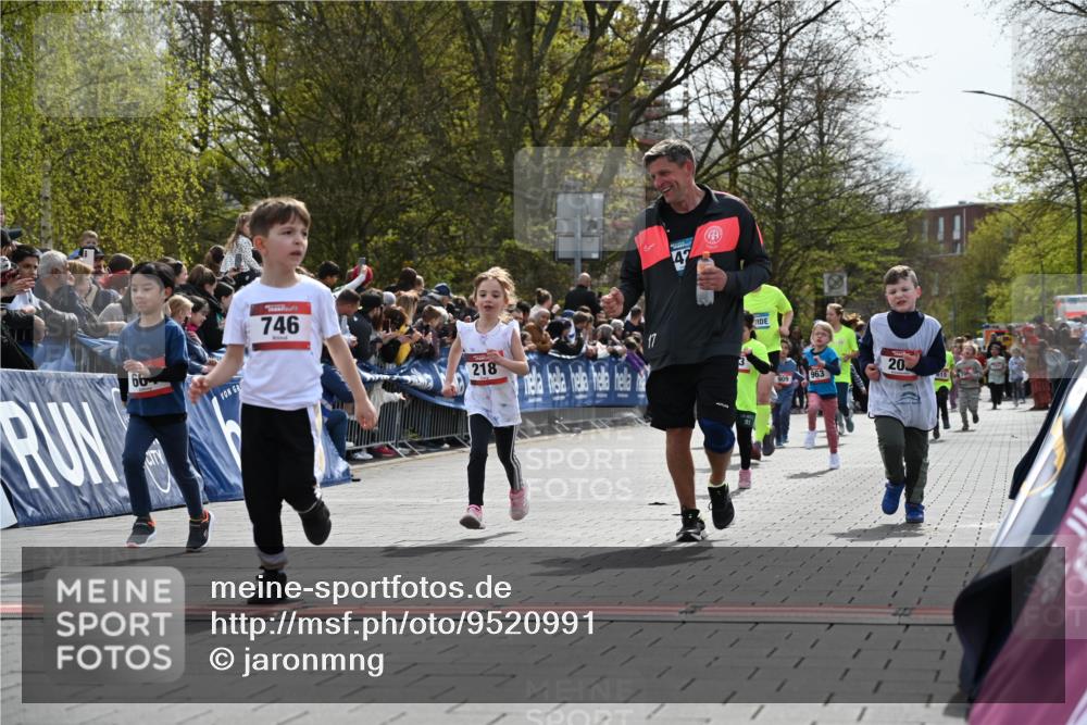 12.04.2026 - 45. Internationalen Wilhelmsburger Insellauf J. Mangold http://msf.ph/oto/9520991 12.04.2026 14:10:24 Ziel 86, 132, 417, 60, 746, 664, 218, 203, 633, 963 meine-sportfotos.de