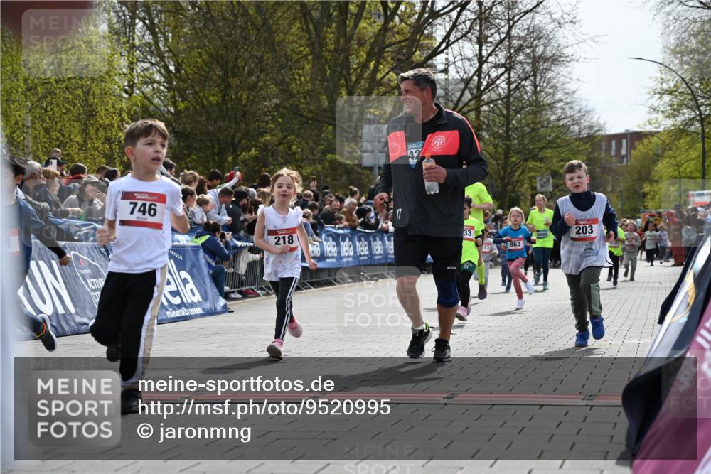 12.04.2026 - 45. Internationalen Wilhelmsburger Insellauf J. Mangold http://msf.ph/oto/9520995 12.04.2026 14:10:24 Ziel 86, 132, 417, 60, 746, 664, 218, 203, 633, 963 meine-sportfotos.de