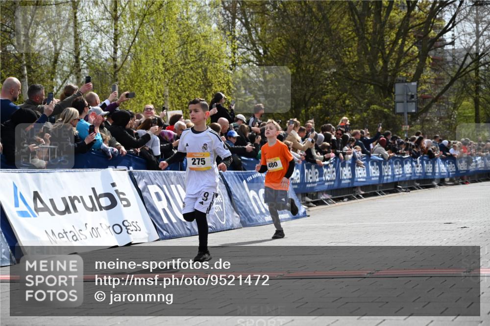 12.04.2026 - 45. Internationalen Wilhelmsburger Insellauf J. Mangold http://msf.ph/oto/9521472 12.04.2026 14:19:43 Ziel 1613, 950, 275, 480 meine-sportfotos.de