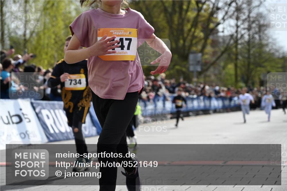 12.04.2026 - 45. Internationalen Wilhelmsburger Insellauf J. Mangold http://msf.ph/oto/9521649 12.04.2026 14:20:10 Ziel 631, 1621, 304, 225, 1618, 108, 534, 447, 560, 734, 775, 587, 405, 1060, 642, 753 meine-sportfotos.de