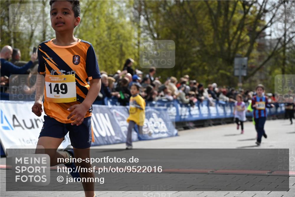 12.04.2026 - 45. Internationalen Wilhelmsburger Insellauf J. Mangold http://msf.ph/oto/9522016 12.04.2026 14:21:09 Ziel 162, 280, 149, 634, 812, 618, 241 meine-sportfotos.de