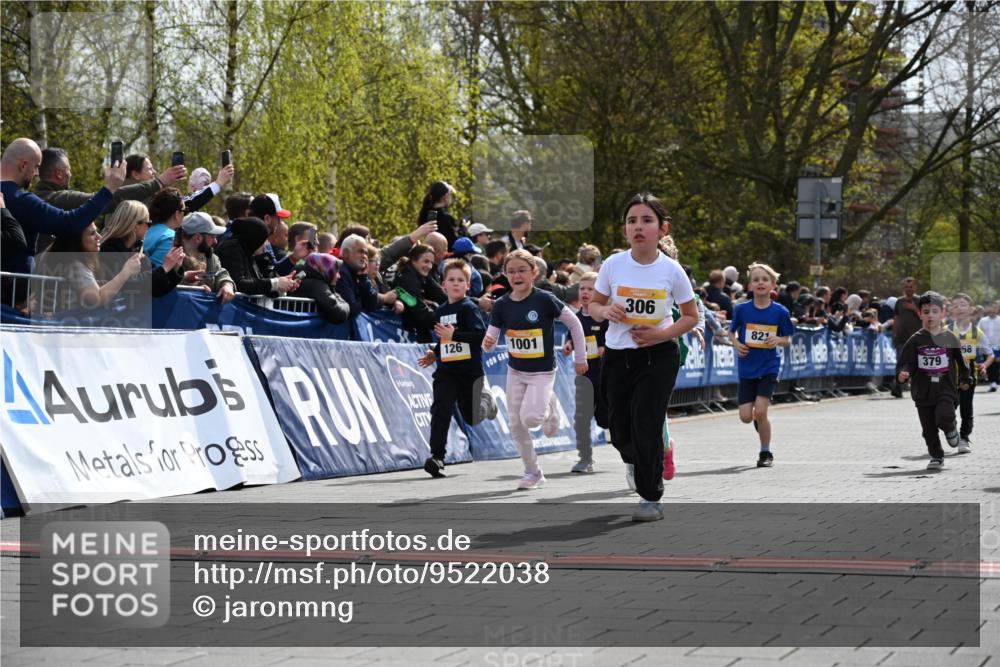 12.04.2026 - 45. Internationalen Wilhelmsburger Insellauf J. Mangold http://msf.ph/oto/9522038 12.04.2026 14:21:14 Ziel 634, 812, 618, 241, 306, 1001, 130, 126, 460, 821, 99, 771, 62, 768 meine-sportfotos.de