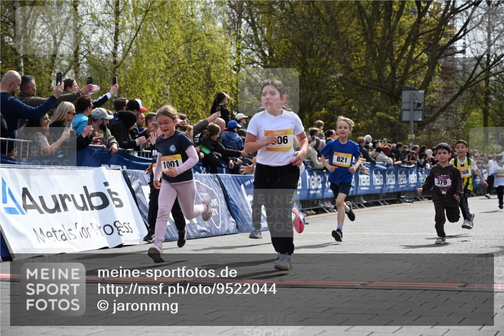 12.04.2026 - 45. Internationalen Wilhelmsburger Insellauf J. Mangold http://msf.ph/oto/9522044 12.04.2026 14:21:14 Ziel 634, 812, 618, 241, 306, 1001, 130, 126, 460, 821, 99, 771, 62, 768 meine-sportfotos.de