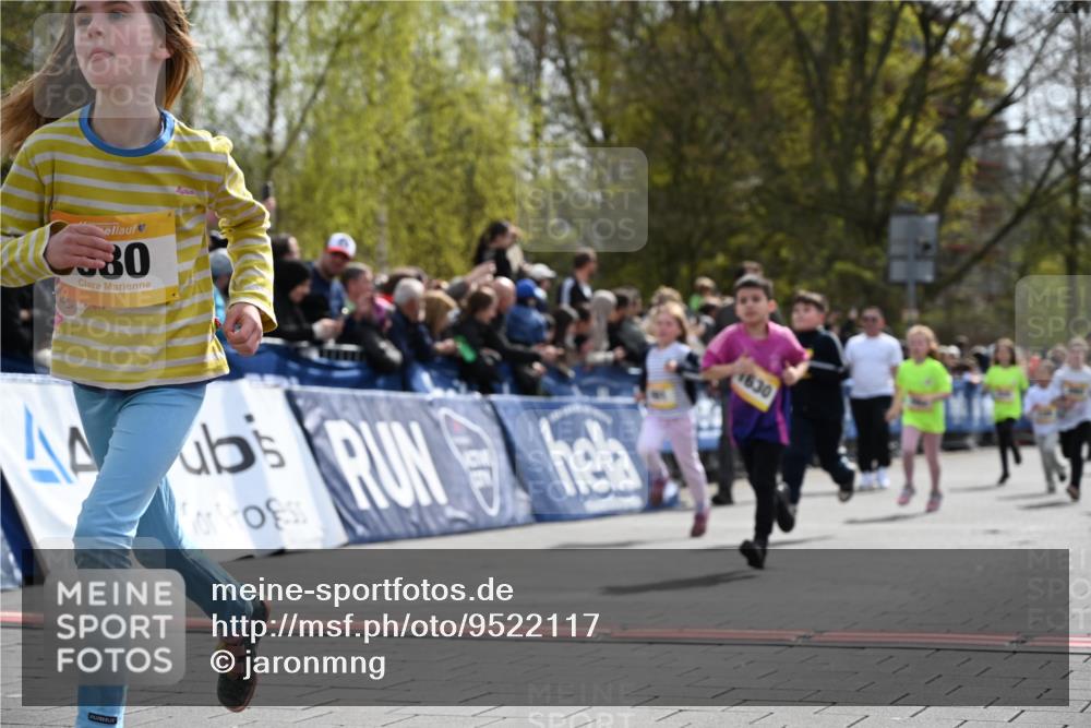12.04.2026 - 45. Internationalen Wilhelmsburger Insellauf J. Mangold http://msf.ph/oto/9522117 12.04.2026 14:21:24 Ziel 139, 1611, 629, 566, 564, 607, 980, 1630, 991, 302, 562, 309, 282, 528 meine-sportfotos.de