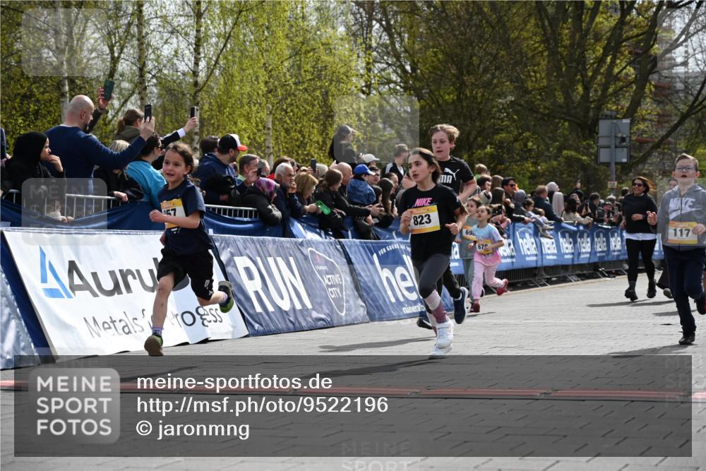 12.04.2026 - 45. Internationalen Wilhelmsburger Insellauf J. Mangold http://msf.ph/oto/9522196 12.04.2026 14:21:39 Ziel 1627, 951, 260, 957, 823, 117, 558, 267, 657, 698, 678, 279 meine-sportfotos.de