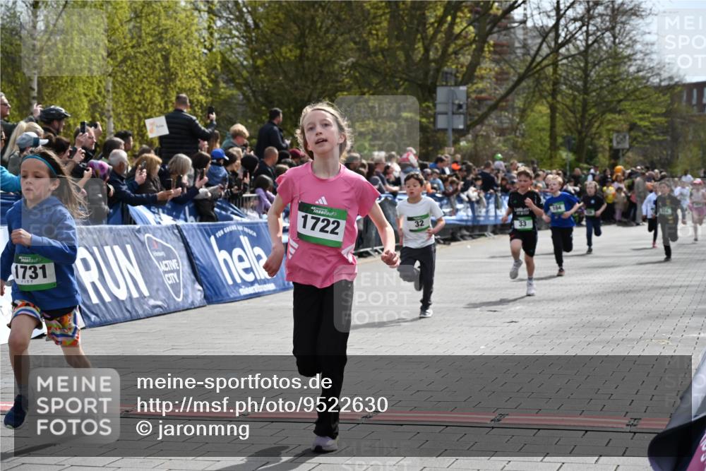 12.04.2026 - 45. Internationalen Wilhelmsburger Insellauf J. Mangold http://msf.ph/oto/9522630 12.04.2026 14:34:23 Ziel 1014, 1731, 1722, 32, 33, 104, 314, 1718 meine-sportfotos.de
