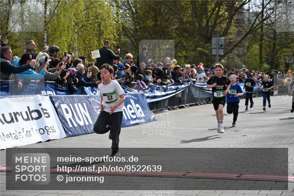 12.04.2026 - 45. Internationalen Wilhelmsburger Insellauf J. Mangold http://msf.ph/oto/9522639 12.04.2026 14:34:24 Ziel 1731, 1722, 32, 33, 104, 314, 1718, 160, 483, 839, 1713 meine-sportfotos.de