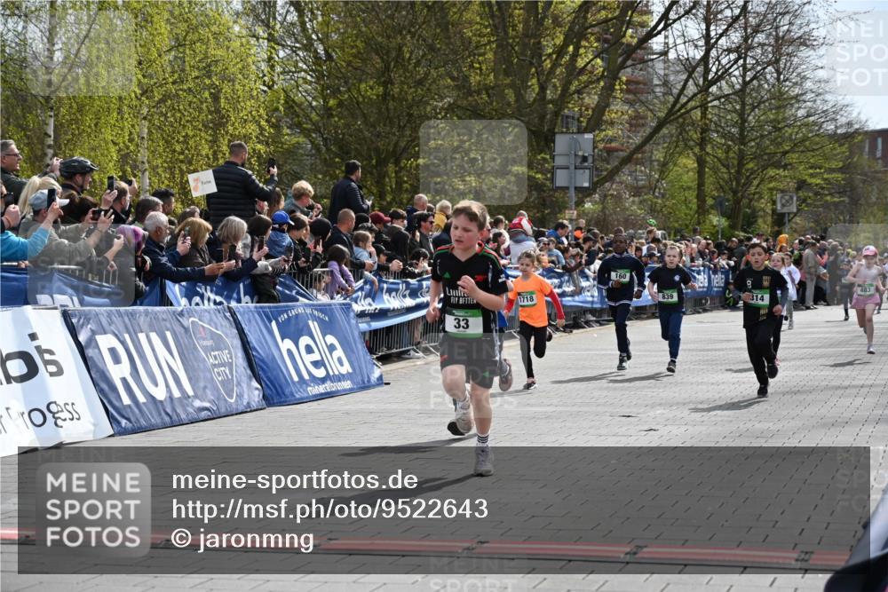 12.04.2026 - 45. Internationalen Wilhelmsburger Insellauf J. Mangold http://msf.ph/oto/9522643 12.04.2026 14:34:25 Ziel 1731, 1722, 32, 33, 104, 314, 1718, 160, 483, 839, 1713 meine-sportfotos.de