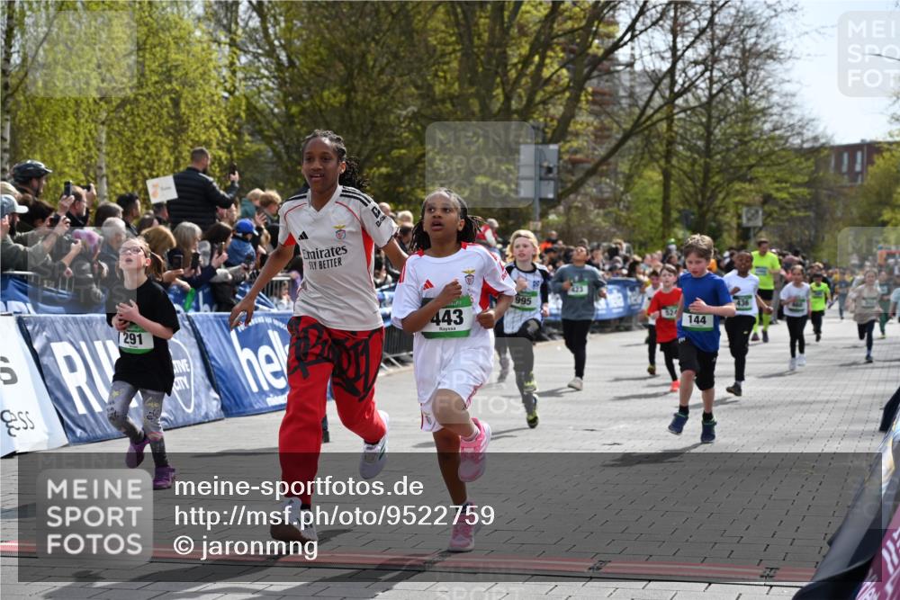12.04.2026 - 45. Internationalen Wilhelmsburger Insellauf J. Mangold http://msf.ph/oto/9522759 12.04.2026 14:34:40 Ziel 27, 332, 305, 853, 28, 146, 841, 1076, 1711, 443, 291, 144, 995, 590, 436, 110, 524, 660, 843, 815, 423 meine-sportfotos.de