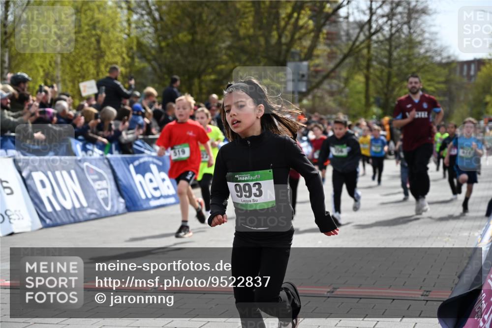 12.04.2026 - 45. Internationalen Wilhelmsburger Insellauf J. Mangold http://msf.ph/oto/9522837 12.04.2026 14:34:53 Ziel 538, 40, 303, 993, 519, 999, 622, 471, 356, 47, 1021, 485, 489, 1016, 122, 476, 472 meine-sportfotos.de