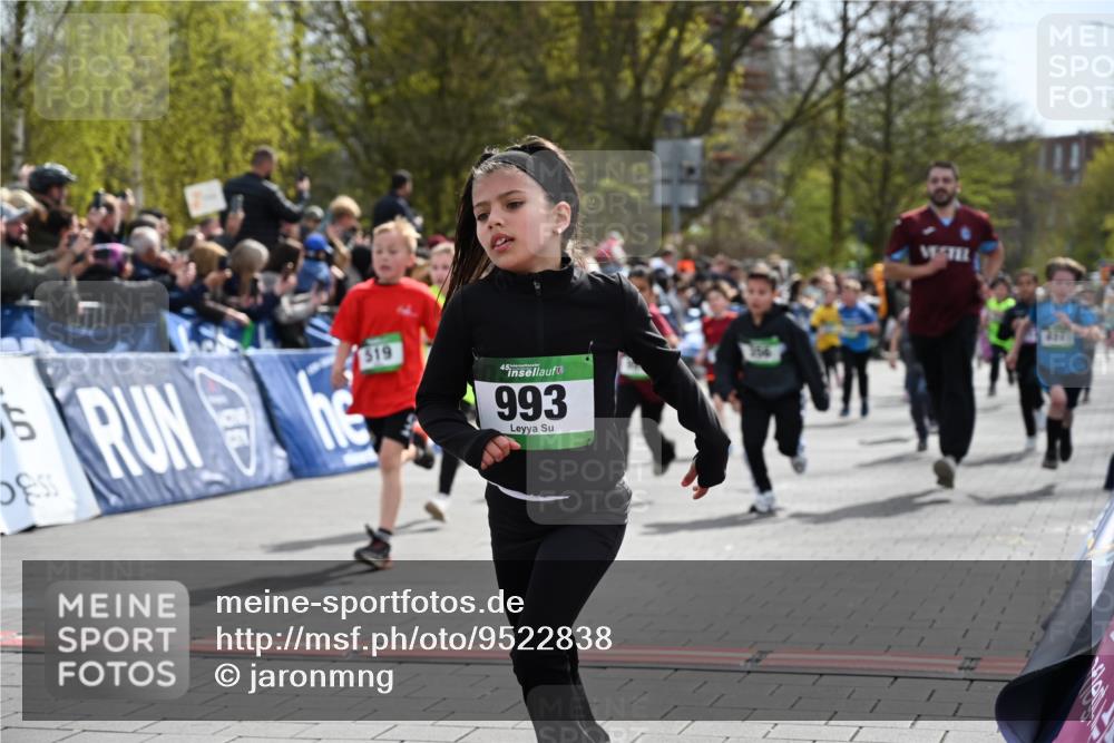 12.04.2026 - 45. Internationalen Wilhelmsburger Insellauf J. Mangold http://msf.ph/oto/9522838 12.04.2026 14:34:54 Ziel 538, 40, 303, 993, 519, 999, 622, 471, 356, 47, 1021, 485, 489, 1016, 122, 476, 472, 575 meine-sportfotos.de