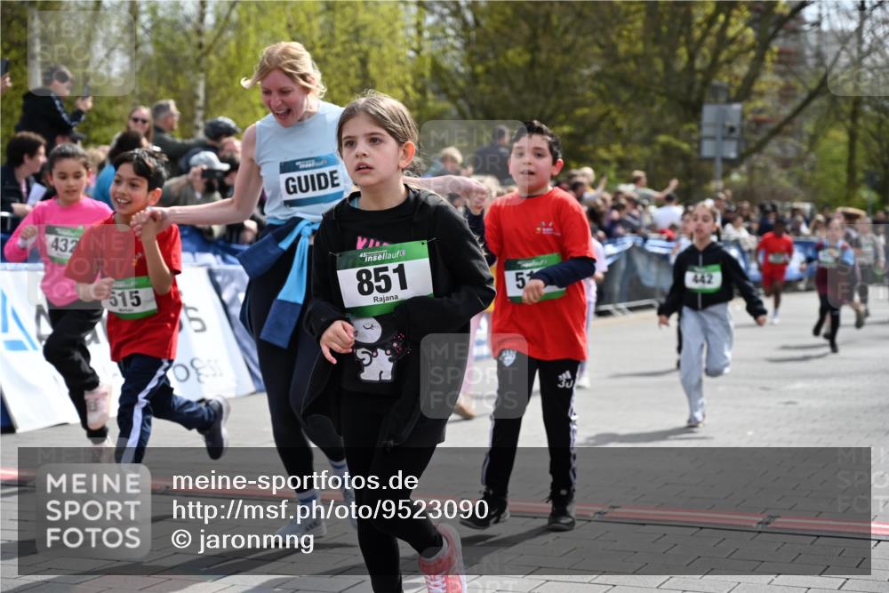 12.04.2026 - 45. Internationalen Wilhelmsburger Insellauf J. Mangold http://msf.ph/oto/9523090 12.04.2026 14:35:38 Ziel 334, 514, 594, 680, 851, 515, 432, 513, 442, 603, 364, 425, 813, 674, 1724 meine-sportfotos.de