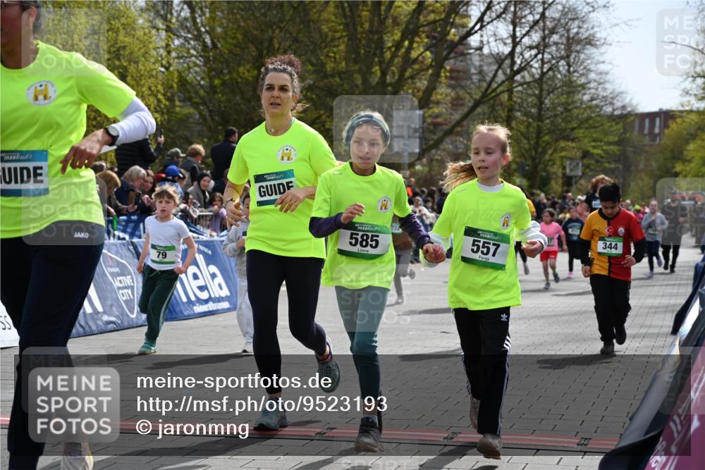 12.04.2026 - 45. Internationalen Wilhelmsburger Insellauf J. Mangold http://msf.ph/oto/9523193 12.04.2026 14:35:57 Ziel 1069, 583, 628, 557, 585, 79, 76, 344, 90, 1732 meine-sportfotos.de