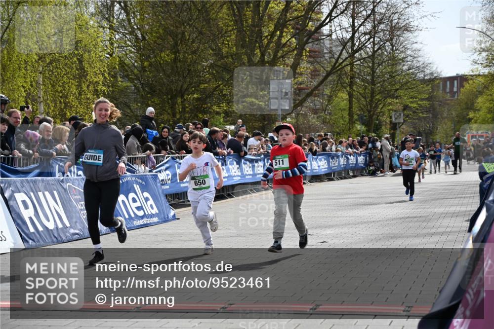 12.04.2026 - 45. Internationalen Wilhelmsburger Insellauf J. Mangold http://msf.ph/oto/9523461 12.04.2026 14:36:57 Ziel 644, 511, 650, 689 meine-sportfotos.de