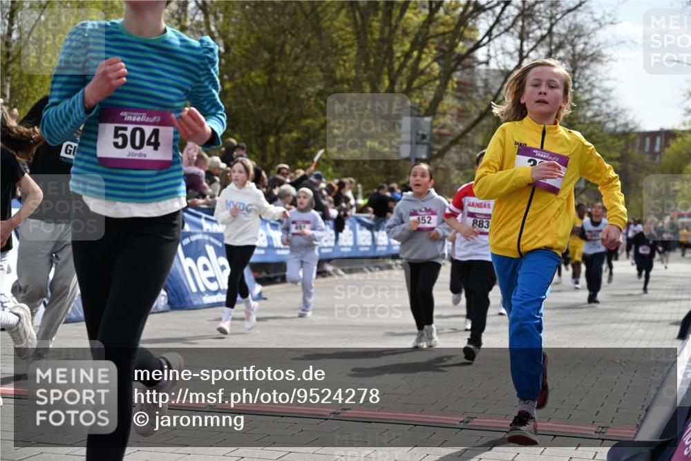 12.04.2026 - 45. Internationalen Wilhelmsburger Insellauf J. Mangold http://msf.ph/oto/9524278 12.04.2026 14:50:31 Ziel 475, 859, 1840, 504, 333, 391, 407, 883, 452, 1834, 491, 426, 392, 880 meine-sportfotos.de