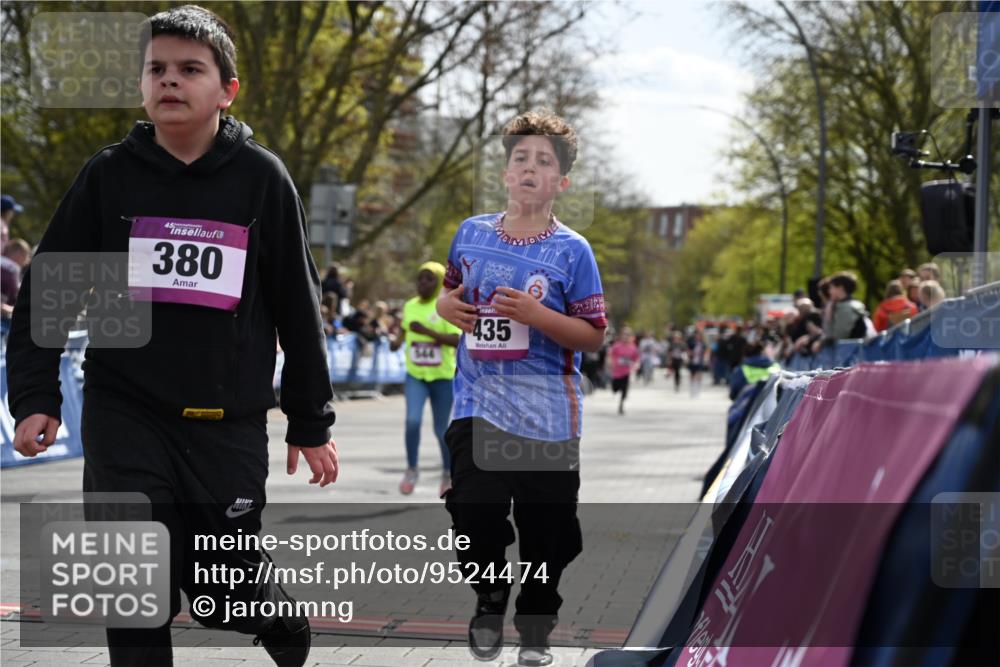 12.04.2026 - 45. Internationalen Wilhelmsburger Insellauf J. Mangold http://msf.ph/oto/9524474 12.04.2026 14:51:15 Ziel 1054, 1843, 380, 435, 1051, 544, 444, 868, 852 meine-sportfotos.de