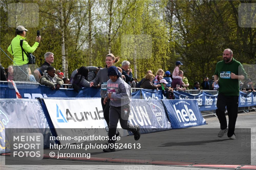 12.04.2026 - 45. Internationalen Wilhelmsburger Insellauf J. Mangold http://msf.ph/oto/9524613 12.04.2026 14:51:50 Ziel 512, 394 meine-sportfotos.de