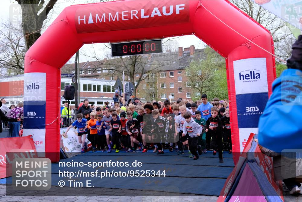 19.04.2026 - Hammer Lauf Tim E. http://msf.ph/oto/9525344 19.04.2026 09:20:28 Ziel 393, 394, 447, 448, 458, 462, 496, 497, 517, 586, 587, 594, 595, 598, 640, 700, 708, 722, 769, 771, 788, 840, 841, 874, 875, 897, 900, 904, 925, 926, 927, 961, 962, 965, 1039, 1040, 1052, 1055, 1060, 1065, 1078, 1086, 1087, 1139, 1155, 1172, 1173, 1191, 1192, 1195, 1199, 1213, 1222, 1223, 1237, 1238, 1240, 1241, 1245, 1257, 1272, 1287, 1306 meine-sportfotos.de