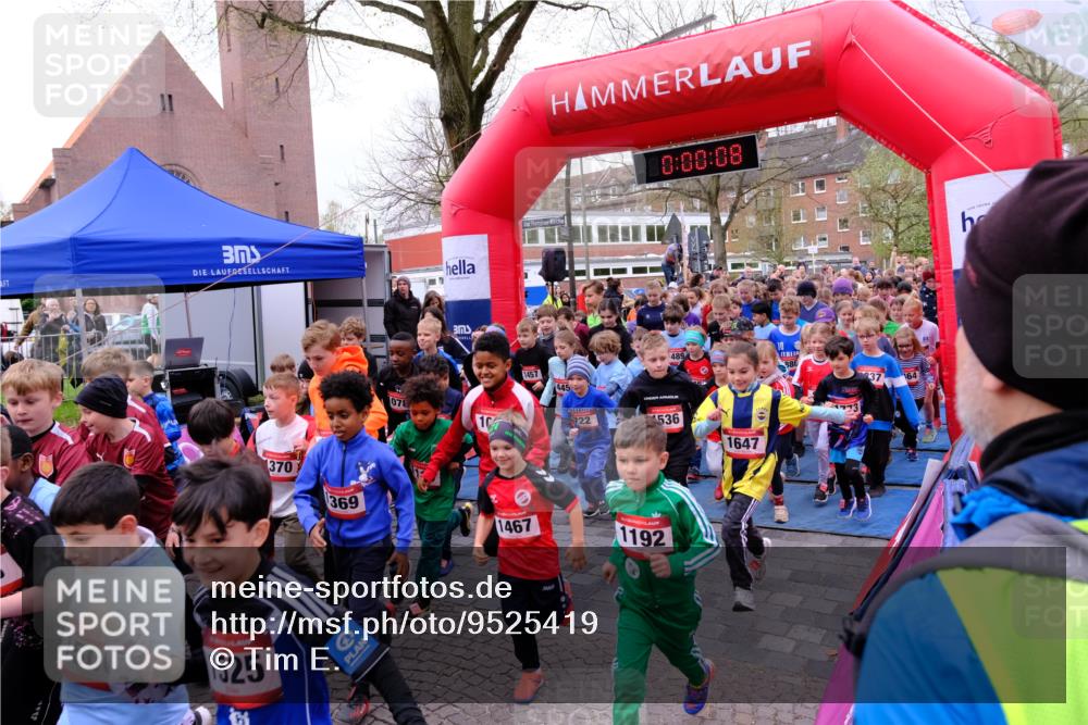 19.04.2026 - Hammer Lauf Tim E. http://msf.ph/oto/9525419 19.04.2026 09:20:36 Ziel 419, 447, 456, 496, 497, 550, 553, 569, 591, 594, 598, 633, 644, 686, 694, 708, 722, 787, 818, 840, 841, 884, 886, 887, 893, 899, 924, 926, 946, 961, 962, 965, 970, 993, 1006, 1014, 1024, 1055, 1057, 1058, 1060, 1078, 1094, 1138, 1154, 1156, 1172, 1173, 1178, 1180, 1191, 1192, 1197, 1205, 1213, 1221, 1222, 1225, 1242, 1259, 1272, 1281, 1282, 1283, 1287, 1382, 1384, 1408, 1412, 1416, 1419, 1424, 1425, 1542, 1548, 1550, 1553, 1658, 1661 meine-sportfotos.de