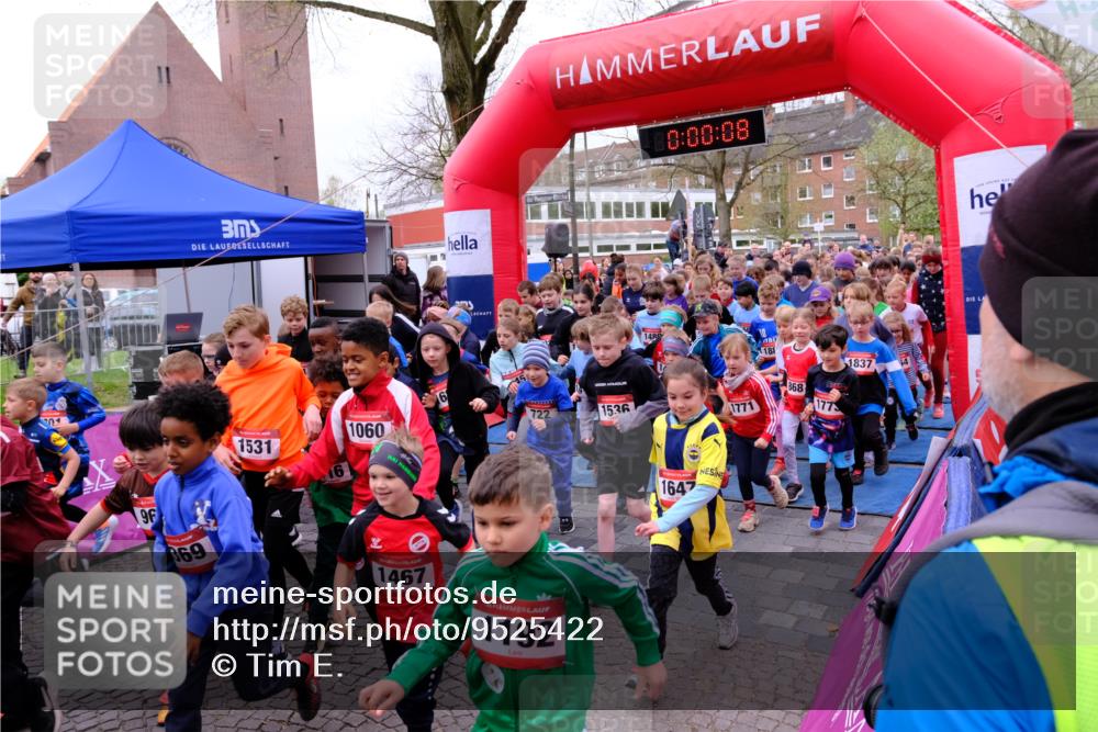 19.04.2026 - Hammer Lauf Tim E. http://msf.ph/oto/9525422 19.04.2026 09:20:36 Ziel 419, 447, 456, 496, 497, 550, 553, 569, 591, 594, 598, 633, 644, 686, 694, 708, 722, 787, 818, 840, 841, 884, 886, 887, 893, 899, 924, 926, 946, 961, 962, 965, 970, 993, 1006, 1014, 1024, 1055, 1057, 1058, 1060, 1078, 1094, 1138, 1154, 1156, 1172, 1173, 1178, 1180, 1191, 1192, 1197, 1205, 1213, 1221, 1222, 1225, 1242, 1259, 1272, 1281, 1282, 1283, 1287, 1382, 1384, 1408, 1412, 1416, 1419, 1424, 1425, 1542, 1548, 1550, 1553, 1658, 1661 meine-sportfotos.de