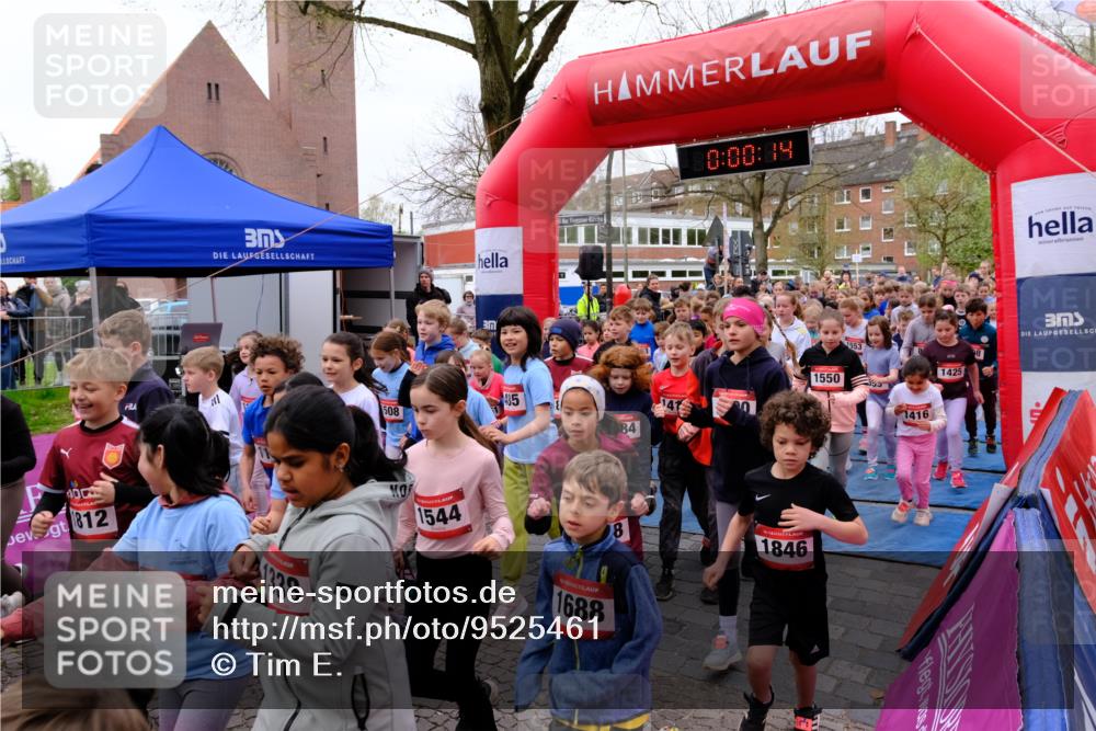 19.04.2026 - Hammer Lauf Tim E. http://msf.ph/oto/9525461 19.04.2026 09:20:42 Ziel 379, 419, 527, 550, 553, 569, 597, 633, 686, 768, 776, 818, 845, 853, 884, 886, 887, 893, 894, 899, 911, 917, 924, 970, 993, 998, 1005, 1006, 1020, 1025, 1088, 1094, 1098, 1099, 1112, 1128, 1135, 1136, 1138, 1154, 1178, 1180, 1181, 1221, 1225, 1254, 1302, 1365, 1374, 1376, 1378, 1382, 1383, 1384, 1408, 1412, 1416, 1418, 1419, 1424, 1425, 1465, 1542, 1546, 1547, 1548, 1550, 1551, 1553, 1555, 1556, 1620, 1622, 1658, 1661 meine-sportfotos.de